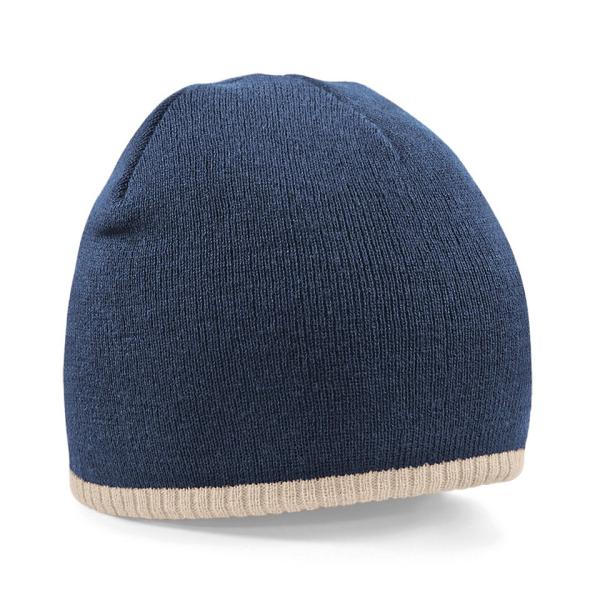 Two-tone pull-on beanie