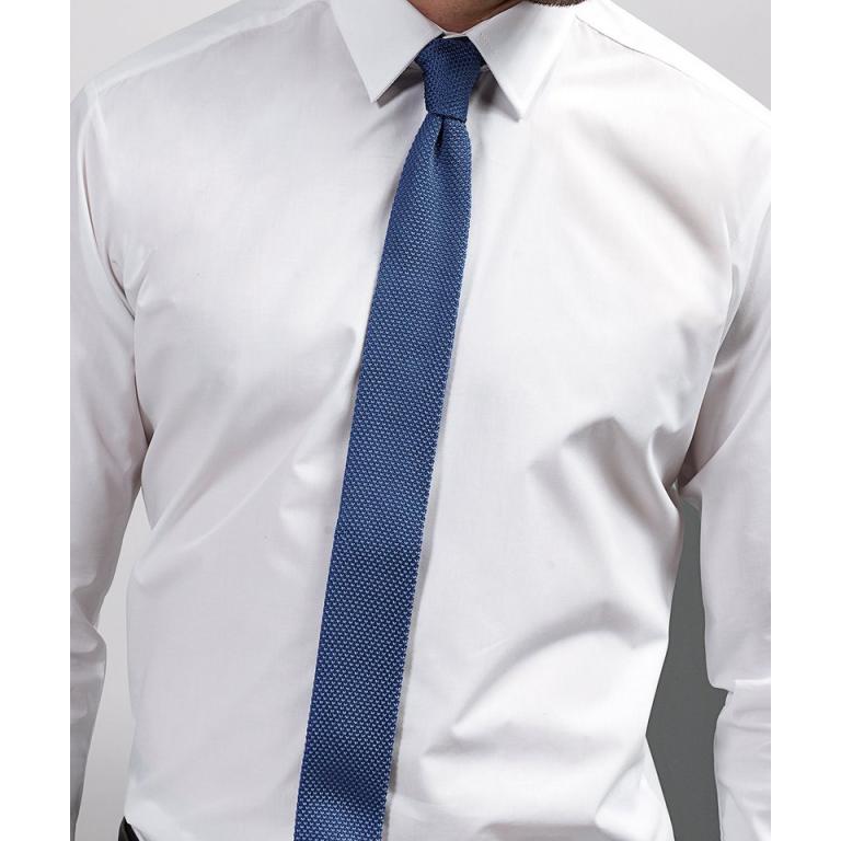 Slim knitted tie