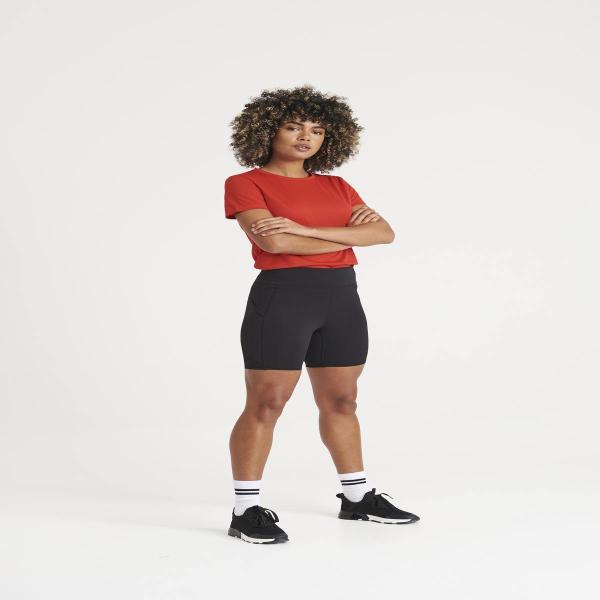 Women’s recycled tech shorts